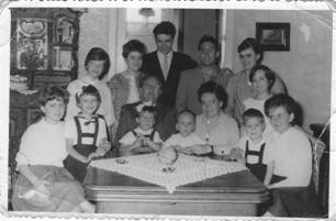foto+11+gyerek+s+szlők[1]